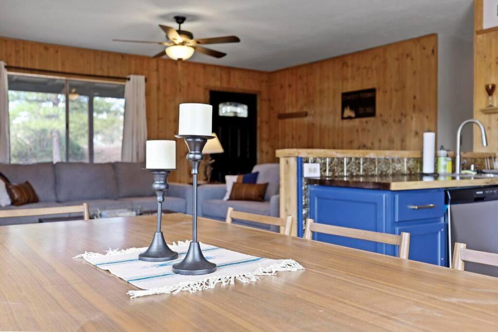 Newly Remodeled Pet Friendly Strawberry Cabin Villa Pine Exterior photo